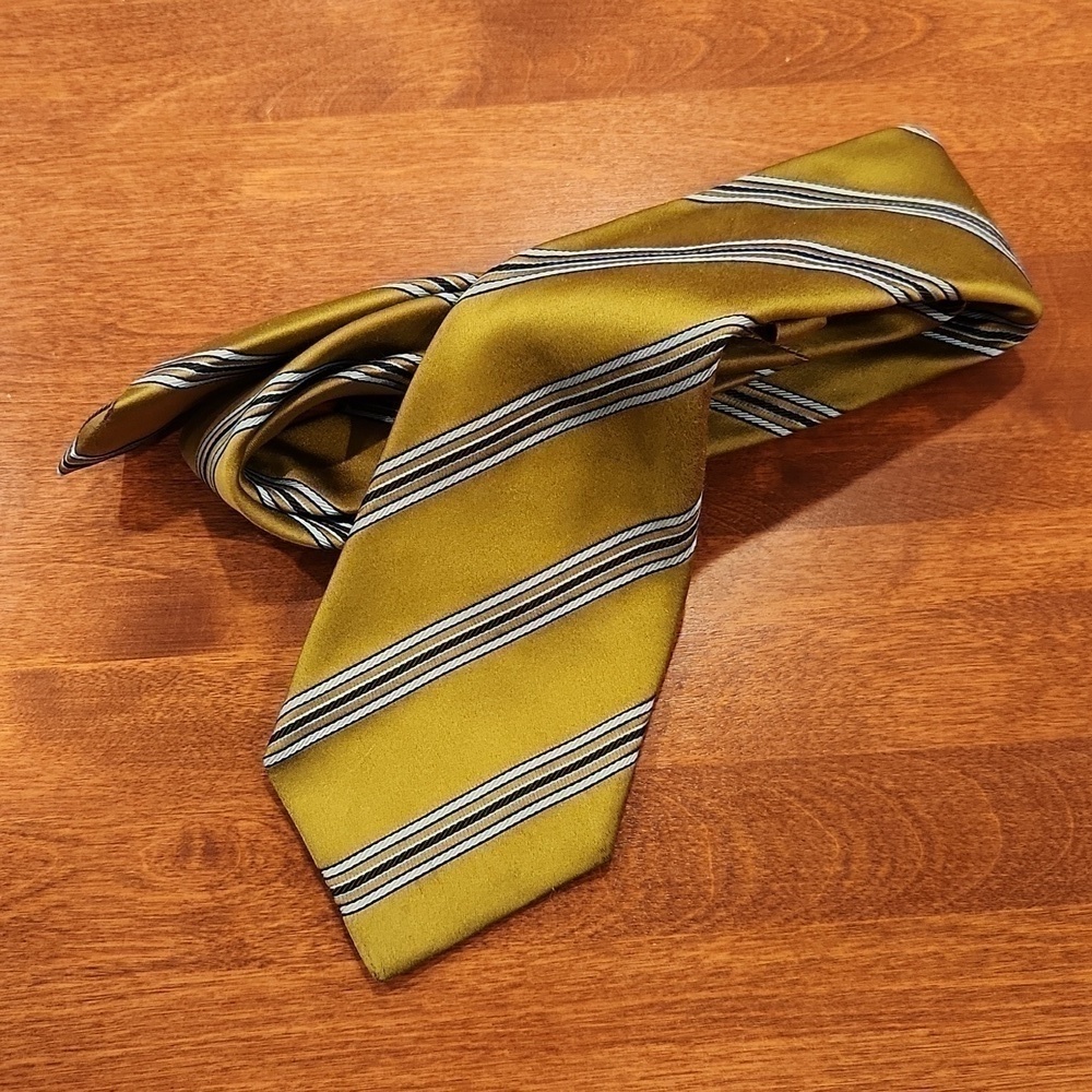 Kiton Napoli men's silk tie
